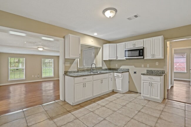 Photo - 9315 Laura Koppe Rd