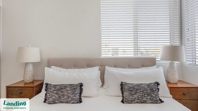 Photo - 7700 W Aspera Blvd Unidad 2019