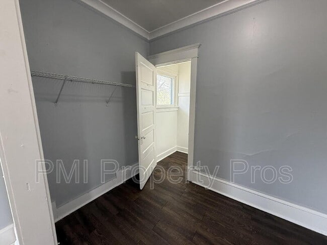 Photo - 2155 N 32nd St