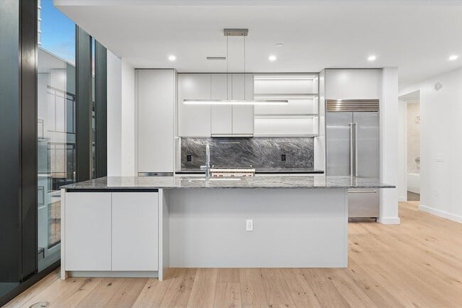 Photo - 610 Davis St Unit 3005