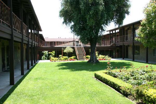 Villa Plaza