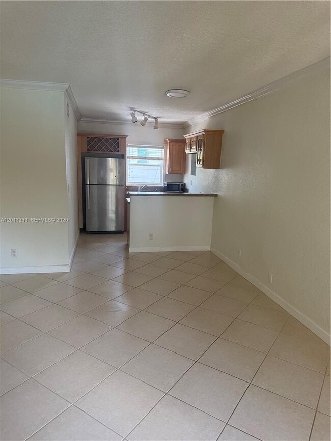 Photo - 924 SE 2nd St Unit 14