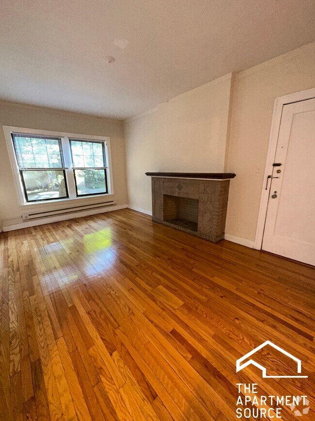 Building Photo - 1033 Dempster St Unit E3 Rental