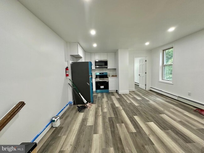 Photo - 104 New Rose St