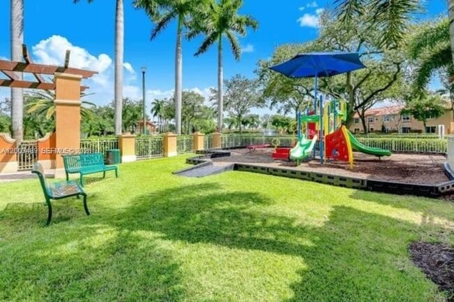 Photo - 4953 Windward Way