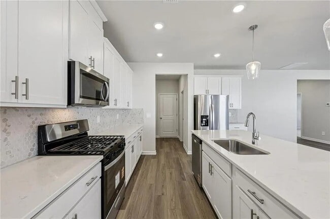 Photo - 265 Sequoia Ln