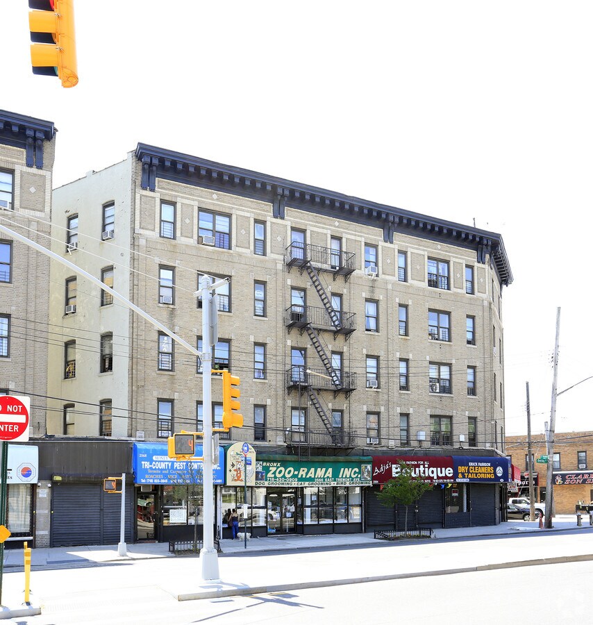 Photo - 2560-2570 E Tremont Ave