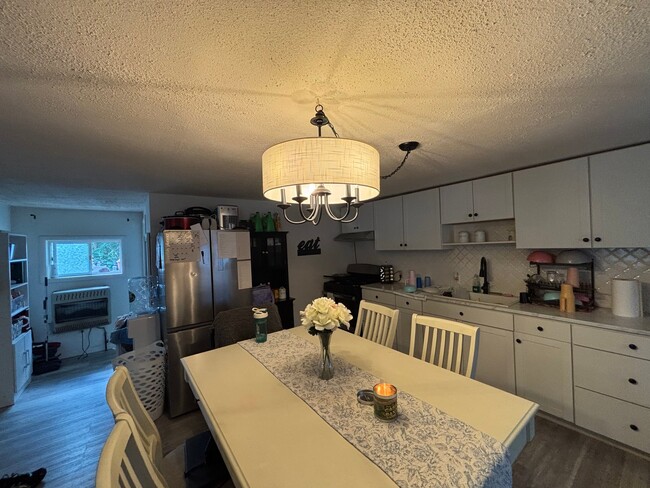 217 Aberdeen Terrace Unit 1