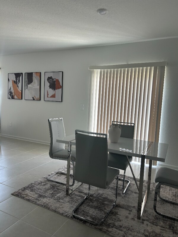 Photo - 3423 Howell Dr