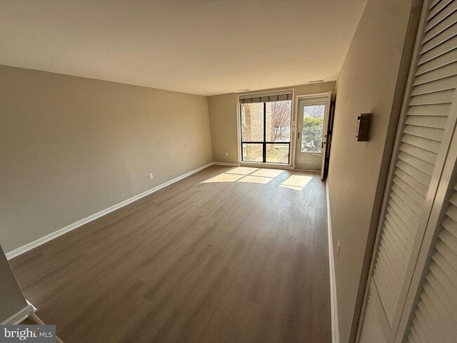 Photo - 3339 Huntley Sq Dr Unit T