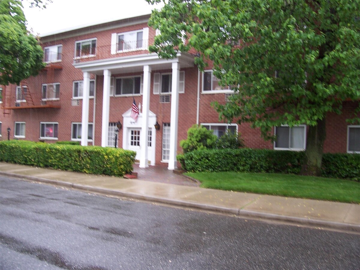 Photo - 88 Lenox Rd Apartment Unit 2H