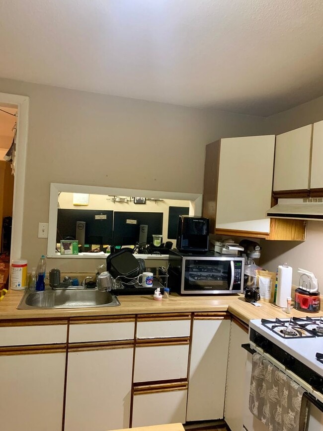 Photo - 714 S State St