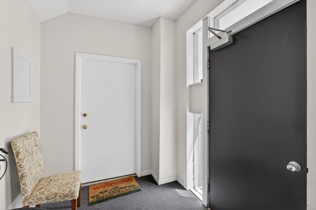 2545 Oak St Unit 13