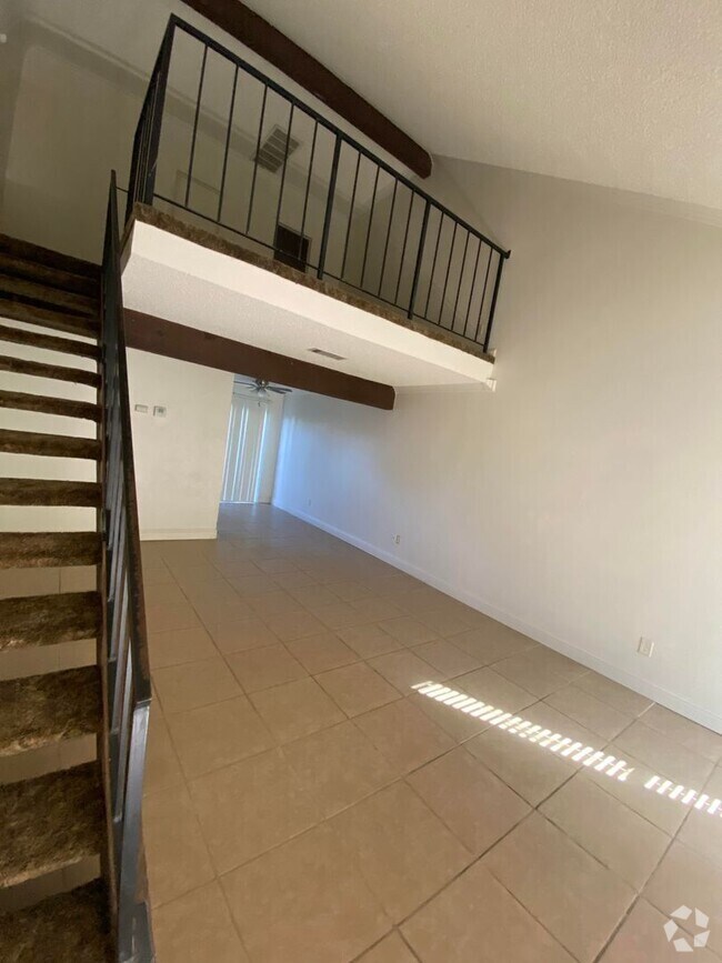 Building Photo - Space to call your own Rental