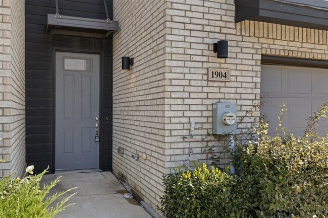 Photo - 1904 Bethlehem St