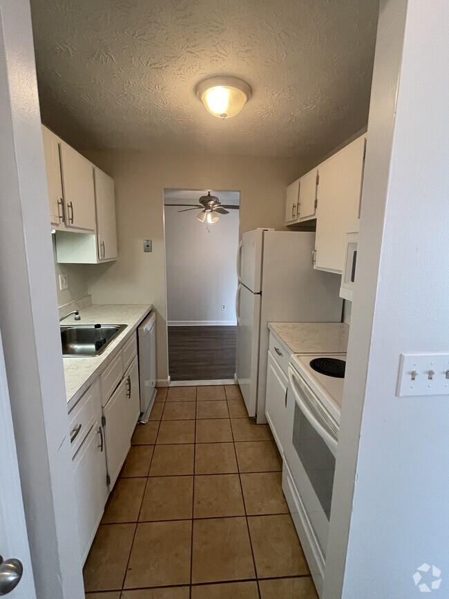 Building Photo - 55 Oakland Ter Unit 54 Rental