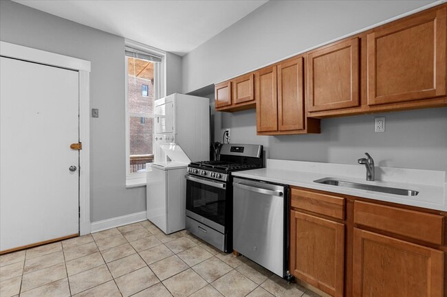 Photo - 1133 N State St Condo Unit 4D