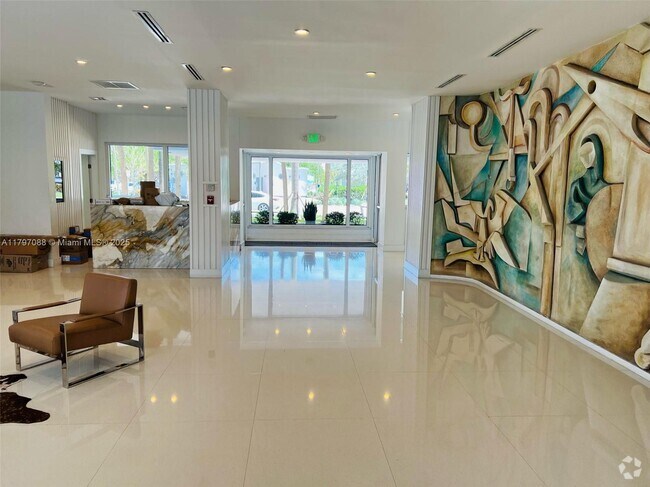 Building Photo - 6450 Collins Ave Unit 908 Rental