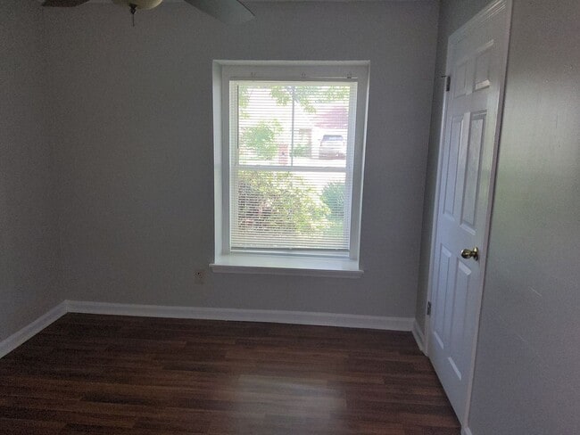 Photo - 7643 Ivy Hollow Dr