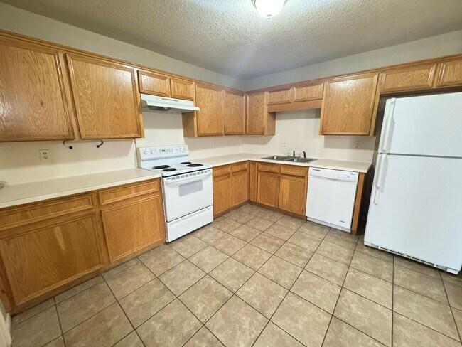 Photo - 4807 John David Dr Unidad B