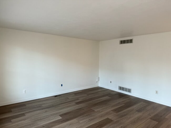 Photo - 1840 S 300 E