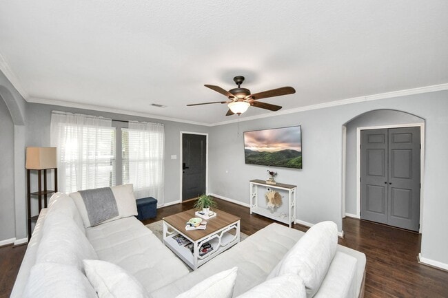 Photo - 3 BR 2 BA Soluna Cottage