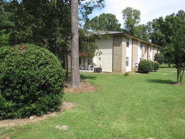 Photo - Woodcroft Apartments