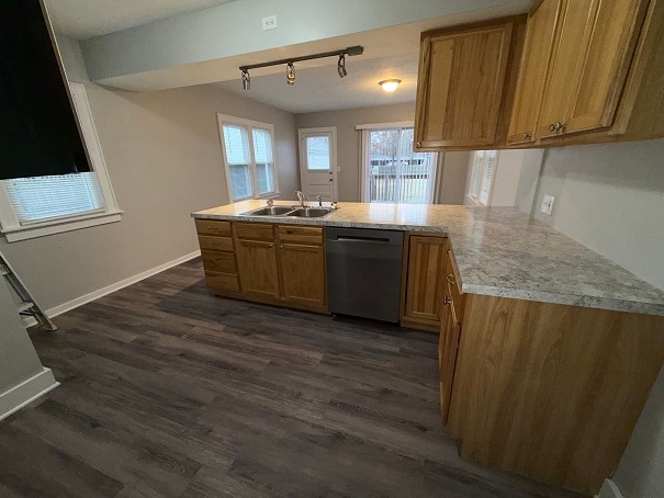 Photo - 64 Herbert St SW