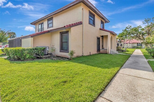 501 Hunter Cir