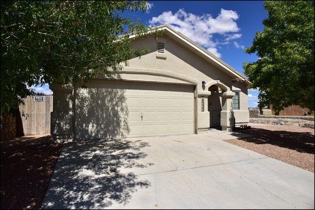 Photo - 14325 Island Point Dr