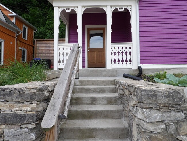 Photo - 609 Taylor Ave
