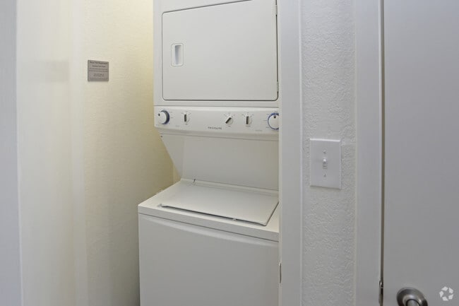 Washer and Dryer included! - Reserve on 3rd