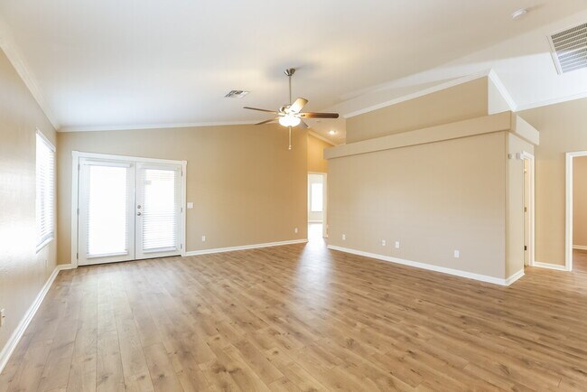 2030 S 100th Ln
