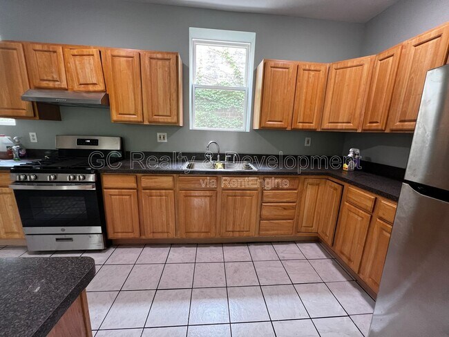 Photo - 2144 W Estes Ave Unit 2