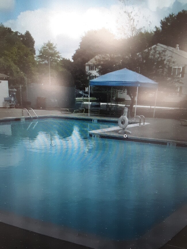 Photo - 17 Village Rock Ln Unit 14