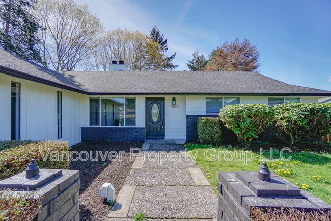 Building Photo - 10205 NE 27th Cir