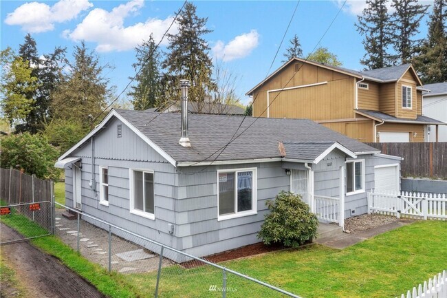 Building Photo - Cute Tacoma 2bed / 1bath Home