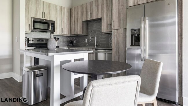 Photo - 1900 Airport Commerce Dr Unidad 2213