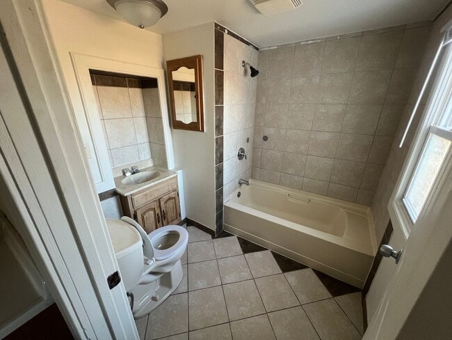 Photo - nre617 Unit 617