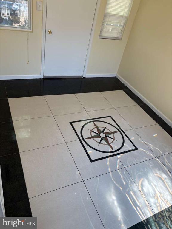 Photo - 3021 S Grove