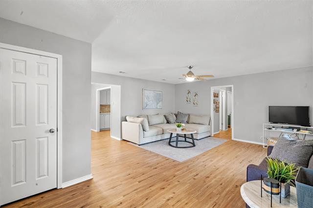 Photo - 104 Pontiac Dr