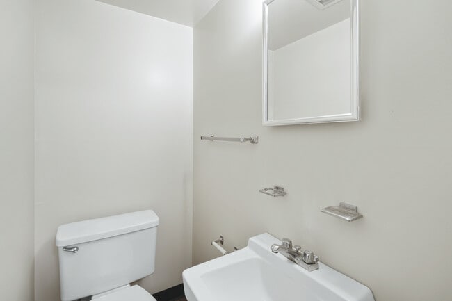 Photo - Rolling Green Apartments