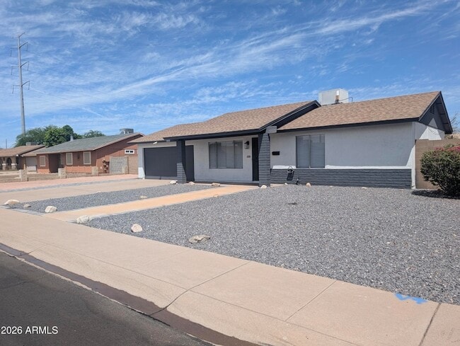 Photo - 1222 W Auburn Dr