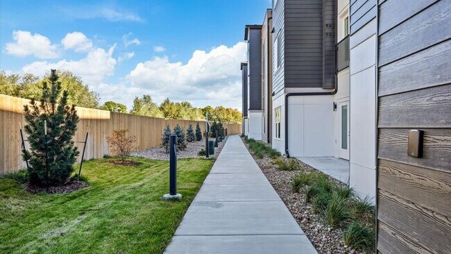 Building Photo - The Palisade: Modern Studio Living: Contem...