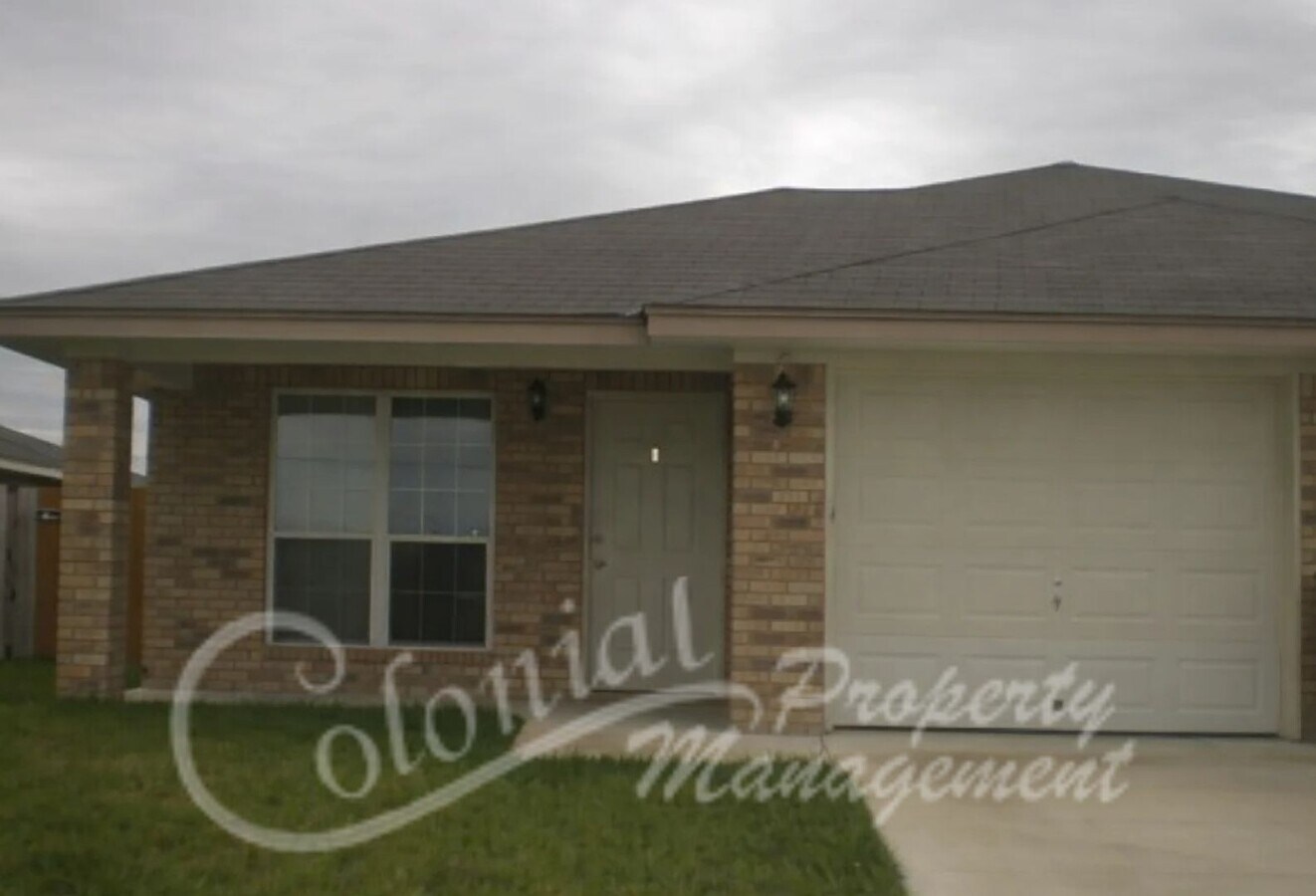 Photo - 2704 Vernice Loop Unit A