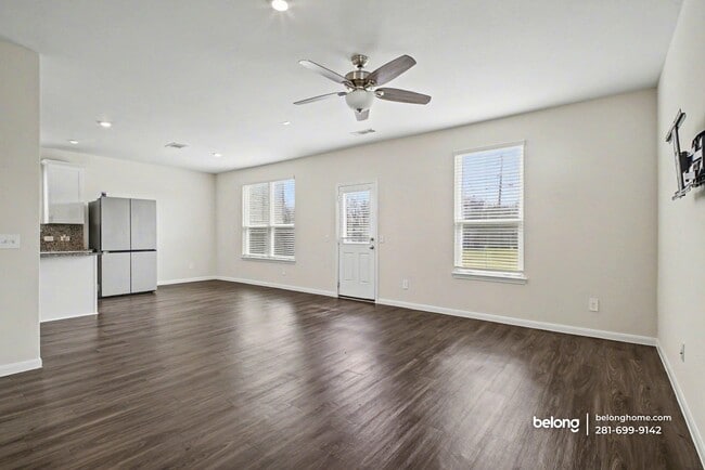 Photo - 6918 Telean St