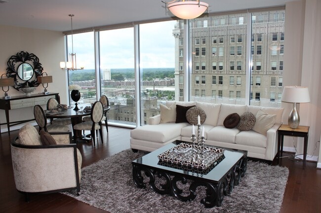 Photo - Center Pointe