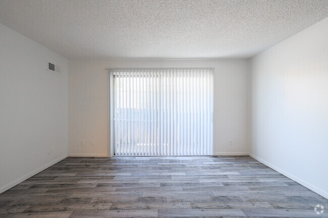 Photo - Brentwood Apartments