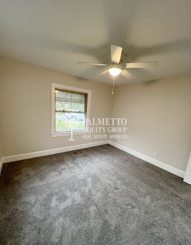 Photo - 1407 Oak St