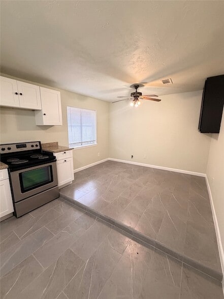 Photo - 4527 Fitzwater Dr